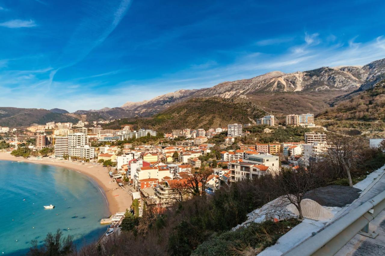 Bel&rus Hestia * Budva